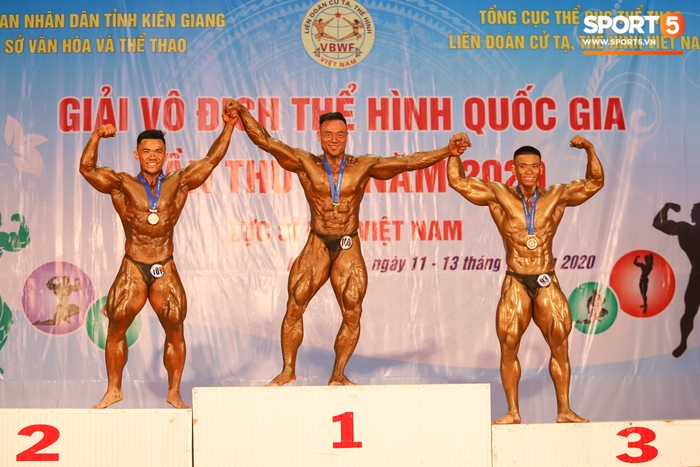 Lực sĩ Tạ Đình Thái giành HCV 85 kg tại Giải Vô địch thể hình Quốc gia 2020 - Ảnh 9.