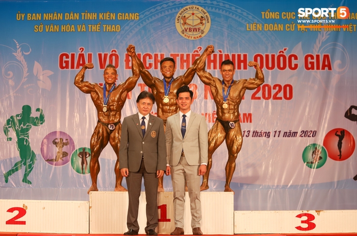 Lực sĩ Trần Hoàng Duy Phúc giành HCB toàn năng Quốc gia, đồng thời hé lộ mục tiêu giành HCV SEA Games 31 - Ảnh 2.