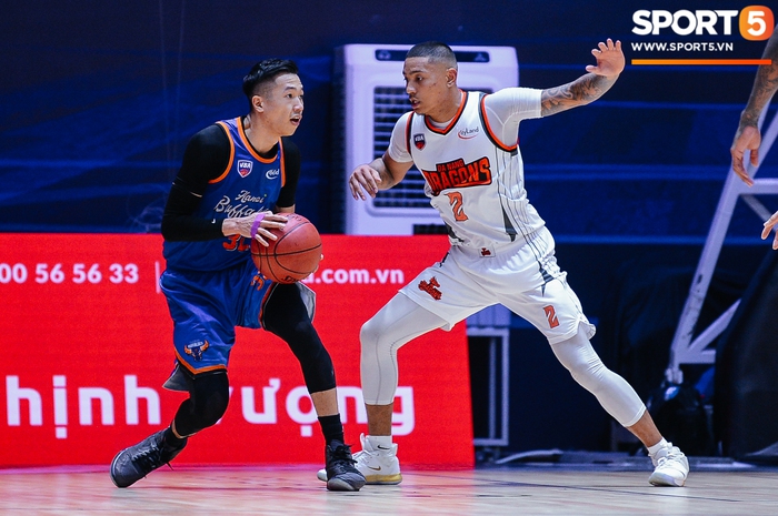 Chào sân ấn tượng, Richard Nguyễn góp công lớn giúp Danang Dragons nuôi tiếp hy vọng Playoffs  - Ảnh 6.