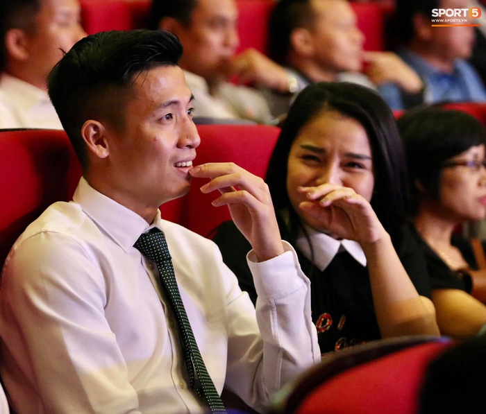Quang Hải nhận giải bàn thắng đẹp nhất, Công Phượng được vinh danh nhưng vắng mặt tại V.League Awards 2020 - Ảnh 9.