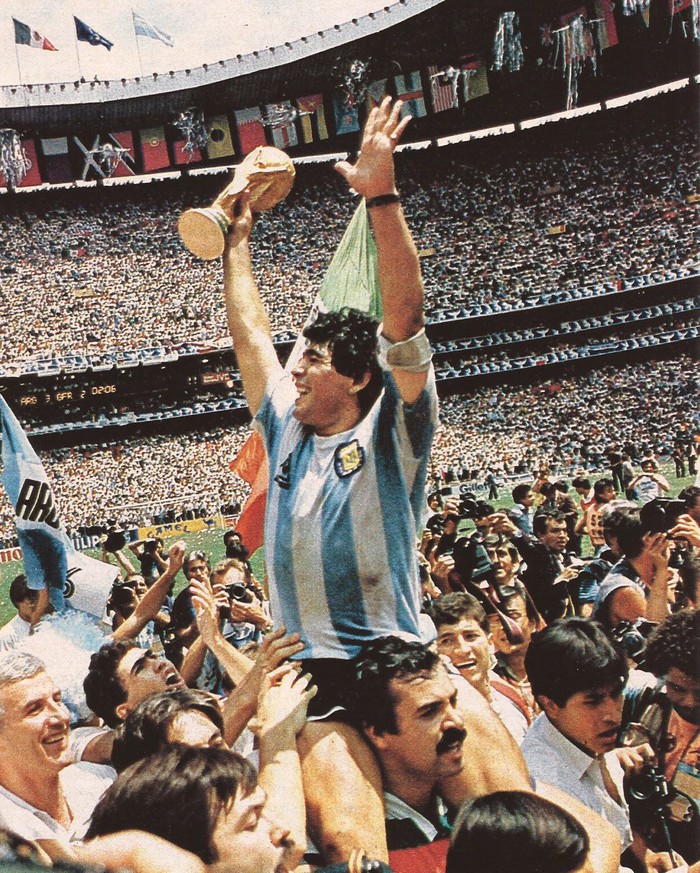 Diego Maradona có thực sự vĩ đại, và tốt hơn Messi hay Ronaldo? - Ảnh 1.