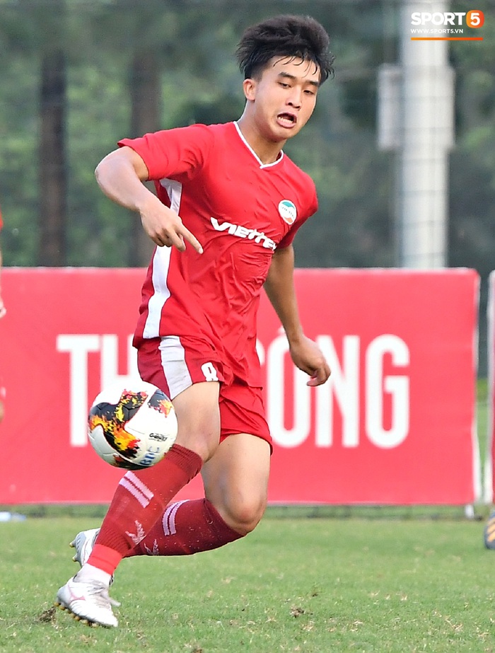 Những tuyển thủ U22 Việt Nam đá giải trẻ quốc nội và áp lực bị gắn mác &quot;out trình&quot; - Ảnh 9.