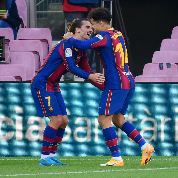 Barca đại thắng, Messi ghi bàn cởi áo tri ân Maradona - Ảnh 8.