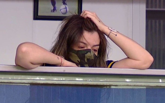Con gái Maradona bật khóc nức nở khi cầu thủ Boca Juniors tri ân - Ảnh 3.