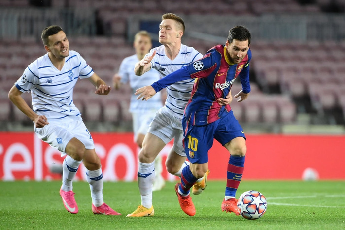 Messi lập kỷ lục trên chấm penalty, Barca nhọc nhằn giành 3 điểm - Ảnh 4.
