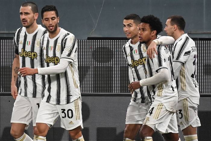 Ronaldo lại hóa Thánh Penaldo, giúp Juventus giành 3 điểm để áp sát ngôi đầu Serie A - Ảnh 7.