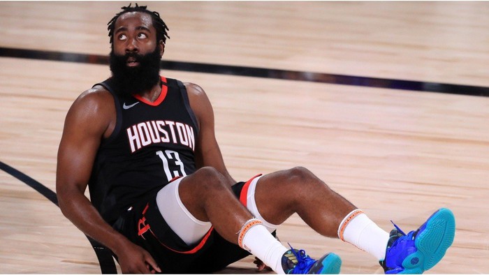 Chuyện hậu trường bất ổn ở Houston Rockets: James Harden khiến nhiều người &quot;nóng mặt&quot; vì được ưu ái quá mức - Ảnh 2.