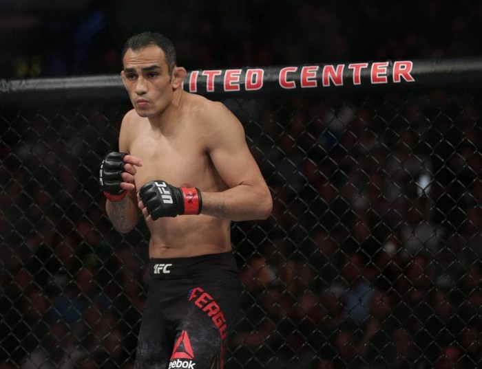 Cựu trọng tài John McCarthy: &quot;Tony Ferguson sẽ bị UFC thải loại sau thất bại trước Charles Oliveira - Ảnh 3.