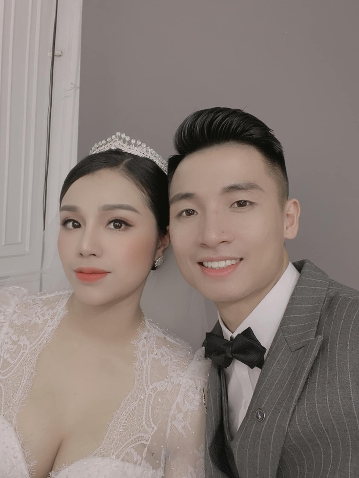 Lộ ảnh cưới của Tiến Dũng và Khánh Linh: Chú rể lịch lãm, cô dâu diện váy cưới kiểu cách khoe vòng 1 táo bạo - Ảnh 6.