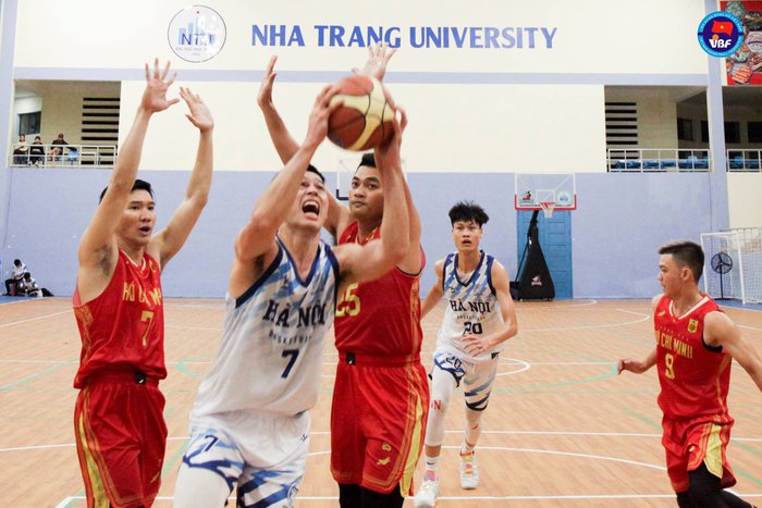 Kết quả giải bóng rổ vô địch quốc gia 2020 ngày 25/12: Hà Nội và Sóc Trăng xuất sắc giành ngôi nhất bảng - Ảnh 1.