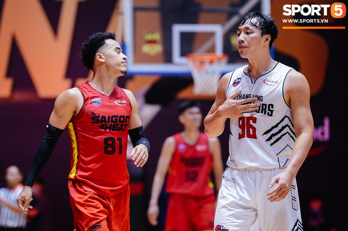 Christian Juzang &quot;đơn thương độc mã&quot; trong ngày Saigon Heat thất thủ ở Game 2 VBA Finals 2020 - Ảnh 9.