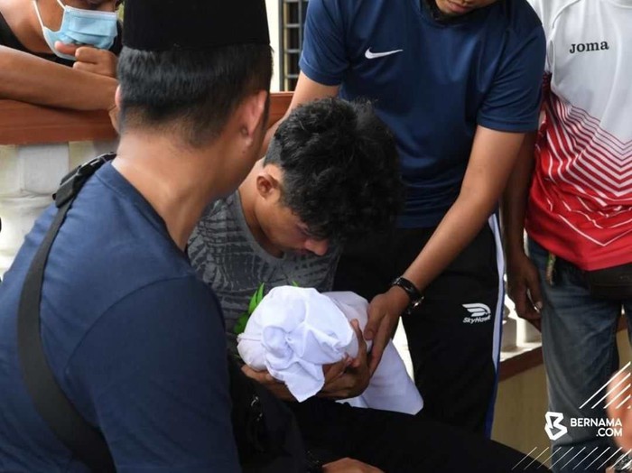 Tiền đạo tuyển Malaysia gây tai nạn thảm khốc làm mẹ vợ và con trai tử vong - Ảnh 3.