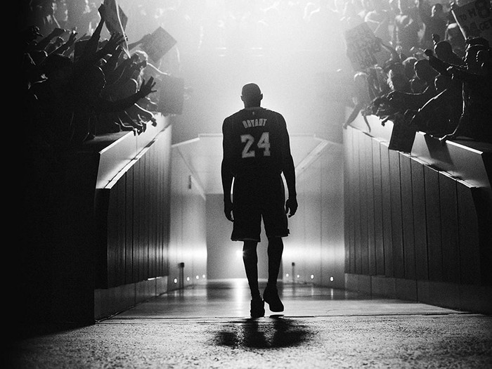 Gần 100 kỷ vật của Kobe Bryant sẽ được mang đi bán đấu giá nhằm gây quỹ từ thiện - Ảnh 1.