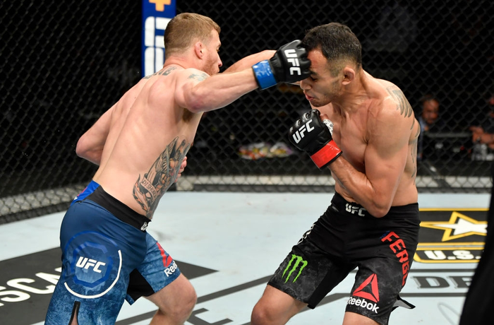 Tony Ferguson lần đầu thua trận sau gần 7 năm, mất đai vô địch vào tay Justin Gaethje - Ảnh 3.