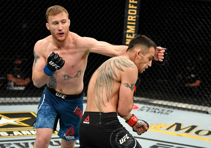 Hé lộ chấn thương của Tony Ferguson sau khi bị Justin Gaethje đấm hơn 100 phát vào mặt - Ảnh 1.