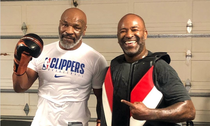 Huyền thoại Mike Tyson khiến fan choáng váng bằng clip tập luyện ở tuổi 53, đưa ra thông báo chính thức: Tôi đã trở lại - Ảnh 2.