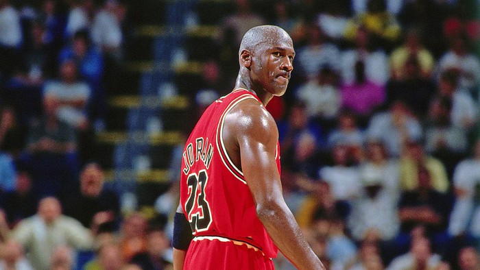 Thực hư lý do về việc giải nghệ năm 1993 của Michael Jordan: Liệu có phải là do nghiện cờ bạc? - Ảnh 1.