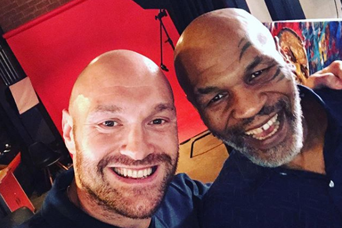 Tyson Fury: Tôi nhận được lời mời thượng đài với Mike Tyson và đã quyết định đồng ý - Ảnh 1.