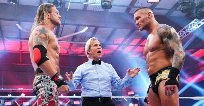 Edge gặp chấn thương nghiêm trọng sau thất bại trước Randy Orton tại WWE Backlash - Ảnh 1.