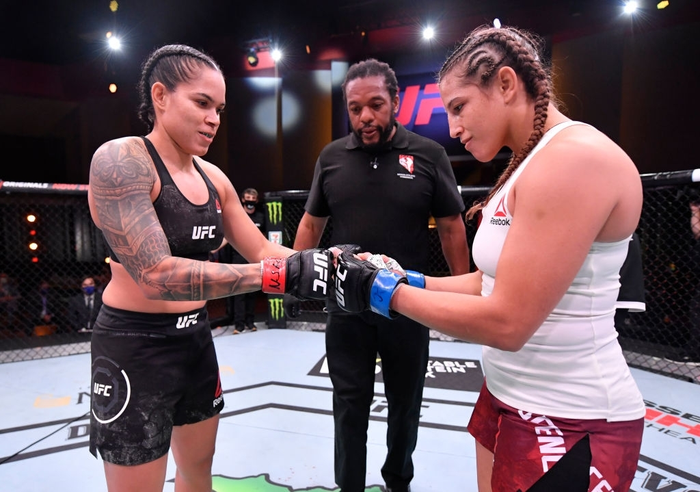 UFC 250: Hạ thuyết phục kẻ thách thức Felicia Spencer, Amanda Nunes bảo vệ thành công chiếc đai vô địch tại hạng lông - Ảnh 1.