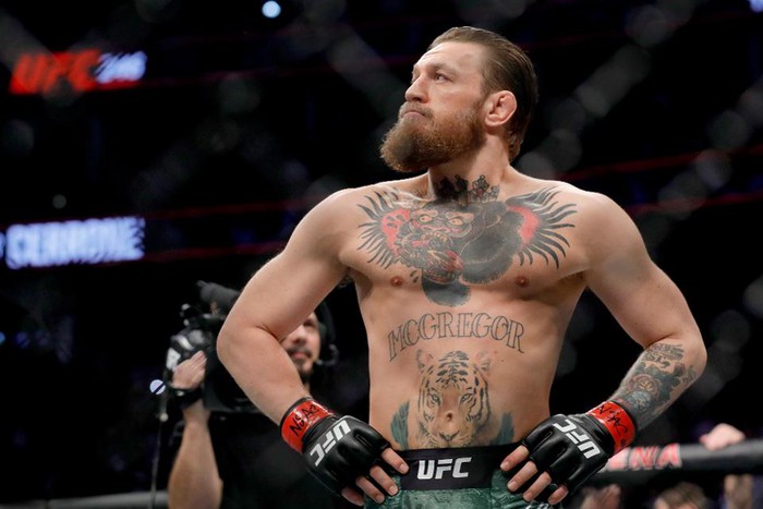 Conor McGregor đi nghỉ dưỡng tại bờ biển sau tuyên bố giải nghệ gây sốc - Ảnh 5.