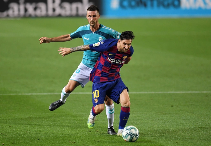 Messi và đồng đội nhận thất bại ê chề trong ngày chính thức mất ngôi vương quốc nội - Ảnh 3.