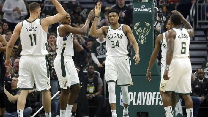 Hậu vệ ngôi sao của Milwaukee Bucks được xác định dương tính với Covid-19 - Ảnh 2.