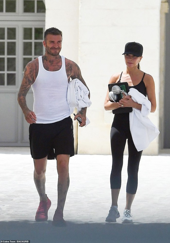 Con dâu tương lai vi vu sang Italy du lịch cùng gia đình Beckham, gây chú ý trong lần đầu lộ diện cạnh Brooklyn kể từ sau tuyên bố đính hôn - Ảnh 6.