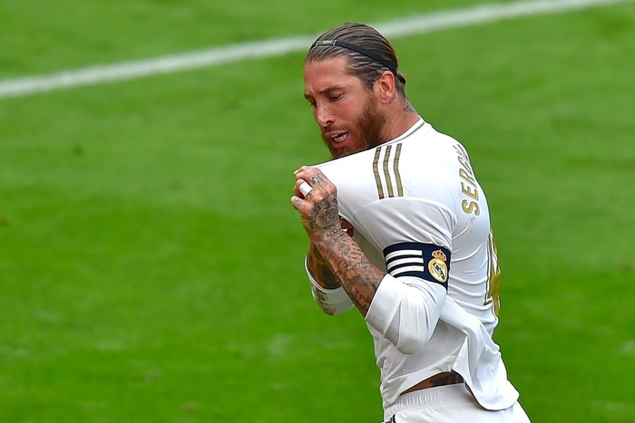 Chàng trung vệ thủ quân râu ria, xăm trổ lại tỏa sáng giúp Real Madrid bỏ xa Barcelona trong cuộc đua vô địch - Ảnh 2.