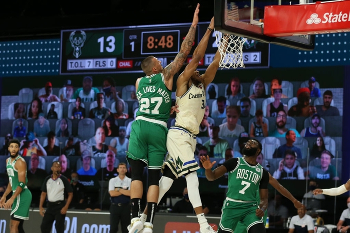 Đả bại Boston Celtics với phong độ hủy diệt, Giannis Antetokounmp băng băng về đích trong cuộc đua MVP - Ảnh 3.