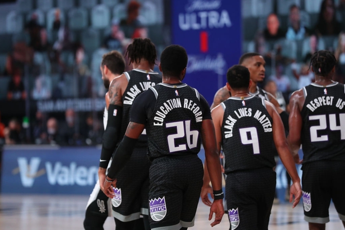 NBA suýt rơi vào tình trạng báo động khi một cầu thủ Sacramento King &quot;dương tính giả&quot; với Covid-19 - Ảnh 1.