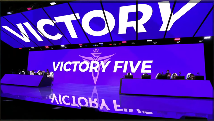 FPX 1-3 V5: ĐKVĐ thế giới chính thức ngã ngựa, Victory Five sẽ là đối thủ của Suning tại tứ kết LPL mùa Hè 2020 - Ảnh 1.