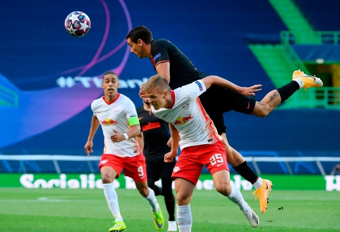 Leipzig 2-1 Atletico Madrid: Bàn thắng phút cuối của Adams đưa đội chủ nhà vào bán kết Champions league - Ảnh 1.