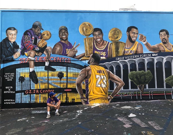 Sau loạt trận tụt dốc, đây là cách NHM vực dậy tinh thần 'chiến' của Los Angeles Lakers - Ảnh 3.