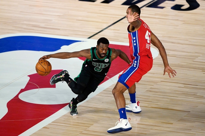 Jayson Tatum và Jaylen Brown tỏa sáng, giúp Boston Celtics dẫn trước Philadelphia 76ers tại NBA Playoffs - Ảnh 2.