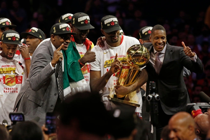 Lộ bằng chứng chủ tịch Toronto Raptors bị phân biệt chủng tộc vào ngày đội bóng vô địch NBA 2019 - Ảnh 3.