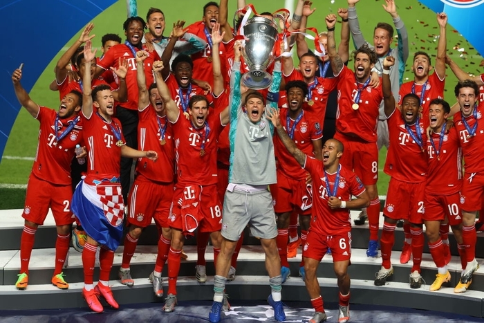 Thủ thành Neuer đem về chiến lợi phẩm đặc biệt sau chiến thắng trước PSG - Ảnh 1.