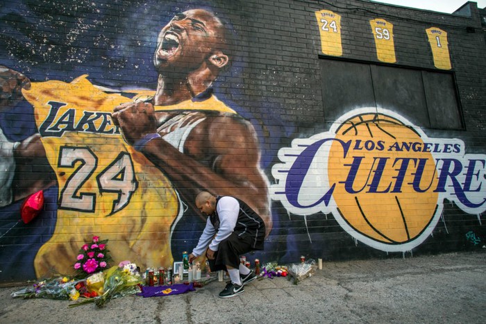 Cảm động trước tâm thư đầy cảm xúc của huyền thoại Allen Iverson dành tặng Kobe Bryant nhân ngày kỷ niệm 