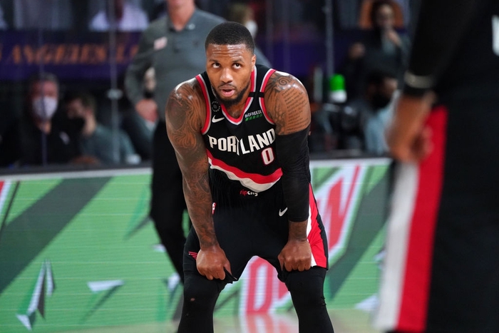 Damian Lillard nói lời chia tay NBA Playoffs 2020 vì chấn thương đầu gối: Kết quả của sự quá tải đã được dự báo từ trước? - Ảnh 1.