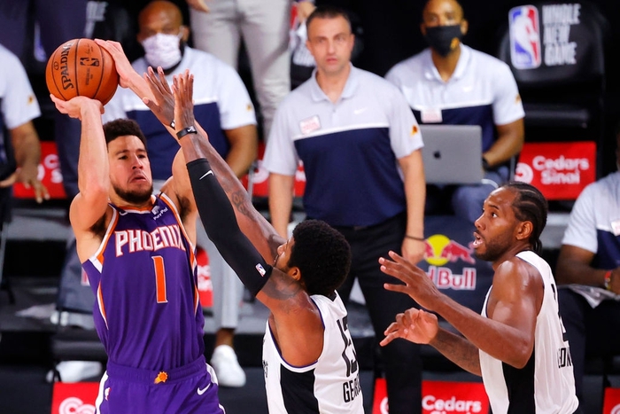 Nhà cựu vô địch NBA khuyên nên rời Phoenix Suns, &quot;Truyền nhân của Kobe Bryant&quot; đáp trả bằng một trái tim hướng về NHM - Ảnh 1.