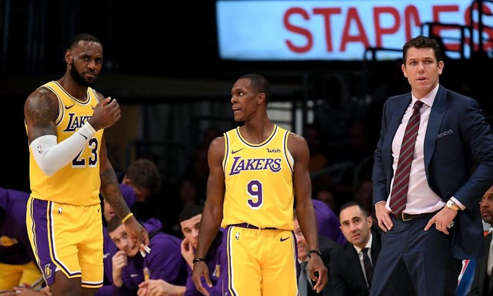 Ngôi sao Los Angeles Lakers chính thức rời khu cách ly, chưa hẹn ngày trở lại với các đồng đội - Ảnh 1.