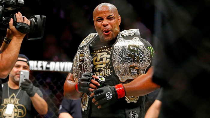 Daniel Cormier chính thức tuyên bố giải nghệ sau hơn một thập kỷ thi đấu chuyên nghiệp - Ảnh 2.