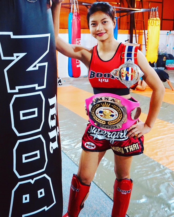 &quot;Nữ siêu nhân&quot; Jaroonsak và hành trình đến với ONE Championship của cô nàng đam mê Muay Thai - Ảnh 2.