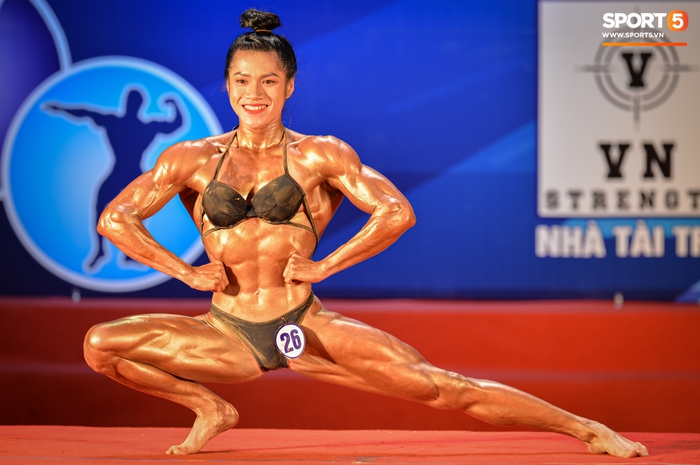 Hot TikToker Trần Ny Ny &quot;mặt nữ sinh, thân hình chiến binh&quot; thắng tuyệt đối ở hạng 55 cân nữ giải thể hình các CLB toàn quốc - Ảnh 3.