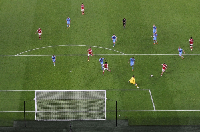 Bàn thắng phút 85 giúp Arsenal tiếp tục bay cao, vươn lên áp sát ngôi đầu Ngoại hạng Anh - Ảnh 6.