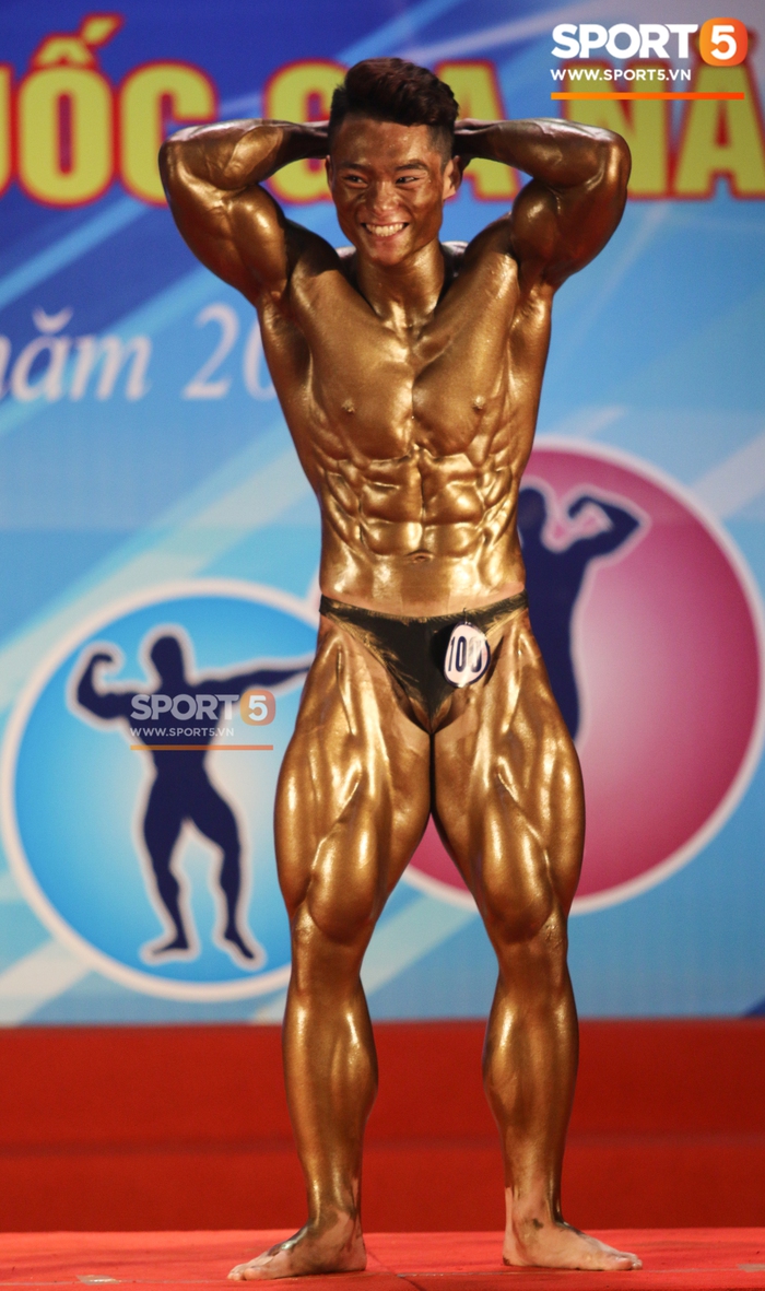 Hot boy 2K &quot;mặt học sinh, thân hình chiến binh&quot; Nguyễn Văn Quốc giành cả 2 HCV ở hạng 80 cân tại giải Cúp CLB thể hình toàn quốc - Ảnh 5.