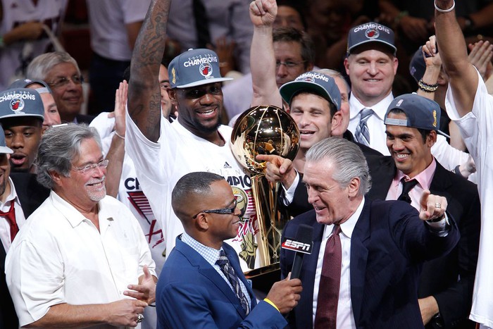 Pat Riley, vị Chủ tịch huyền thoại của Miami Heat với kỳ tích không tưởng trải dài suốt 6 thập kỷ ở NBA - Ảnh 3.
