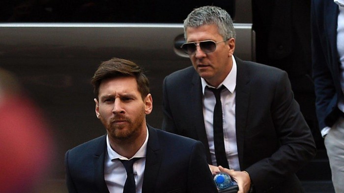 Lionel Messi cùng ông Jorge. Ảnh: Getty Images.