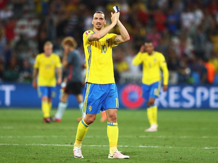 Mặc dù đã giã từ sự nghiệp thi đấu quốc tế nhưng Ibrahimovic vẫn dành sự quan tâm cho ĐTQG Thụy Điển. Ảnh: Getty Images.