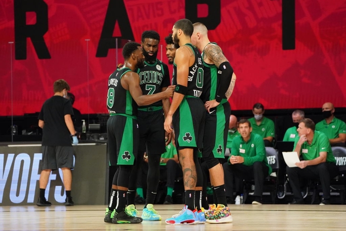 &quot;Hủy diệt&quot; Toronto Raptors bằng chiến thắng áp đảo, Boston Celtics đặt một chân vào chung kết miền Đông - Ảnh 2.